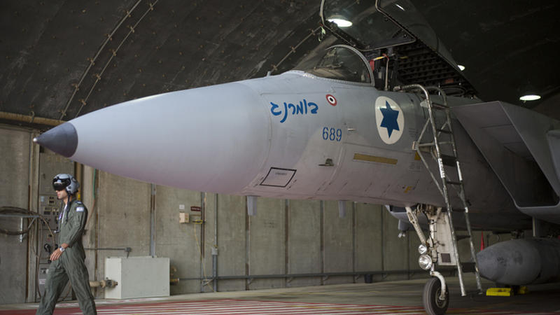 İsrail ordusu Suriyada hərbi postları məhv etdi