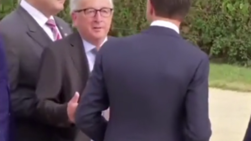 Avropa Komissiyasının prezidentinin görüntüləri hər kəsi təəccübləndirdi - VİDEO