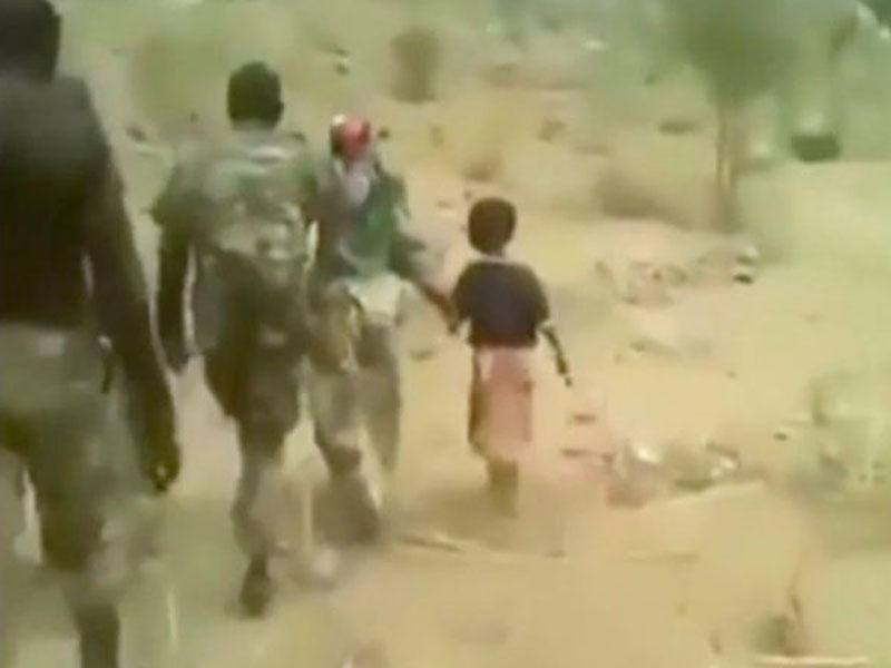 Kamerunlu əsgərlər qadın və uşaqları edam etdilər - VİDEO