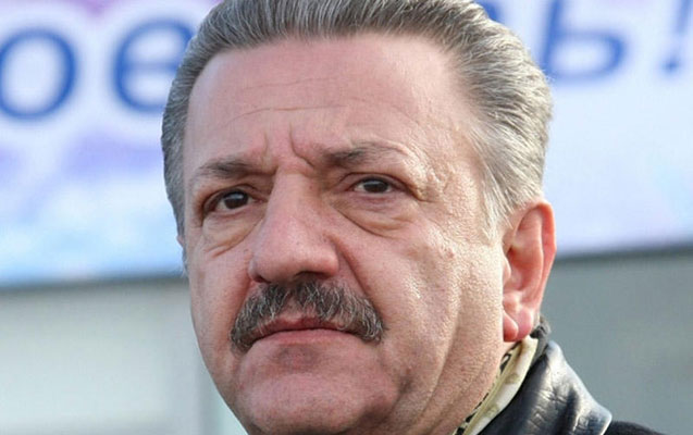 AST Telmanın keçmiş işçiləri “Mardan Palace”ı qarət etdilər