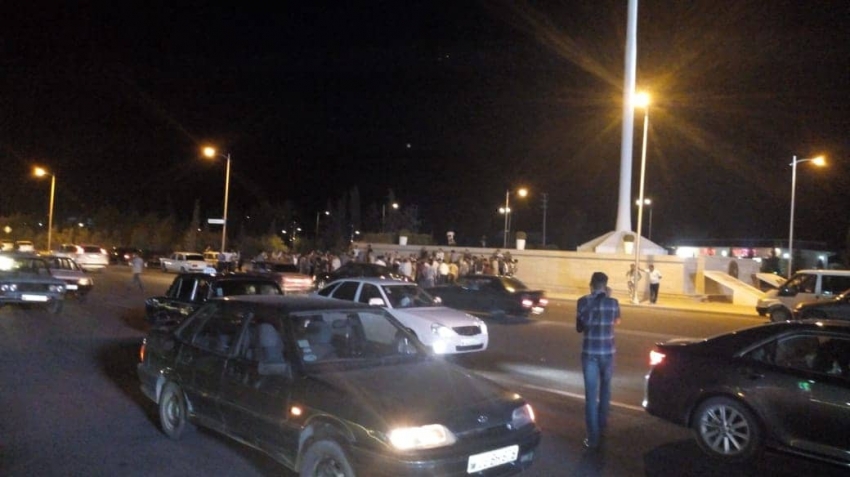 Mingəçevirdə dəhşətli qəza!-Ailə məhv oldu! l -FOTO / VİDEO YENILƏNDİ...