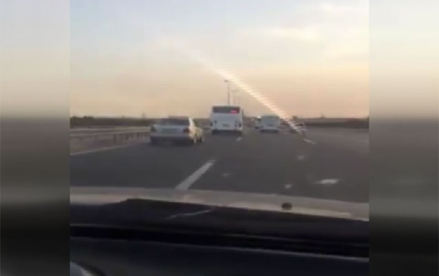 Sərnişinlə dolu avtobuslar ötüşdü - Video