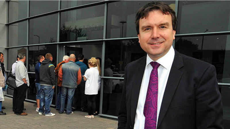 Nazir sevgililərindən porno videolar istədi – Britaniyada növbəti SEKS QALMAQALI