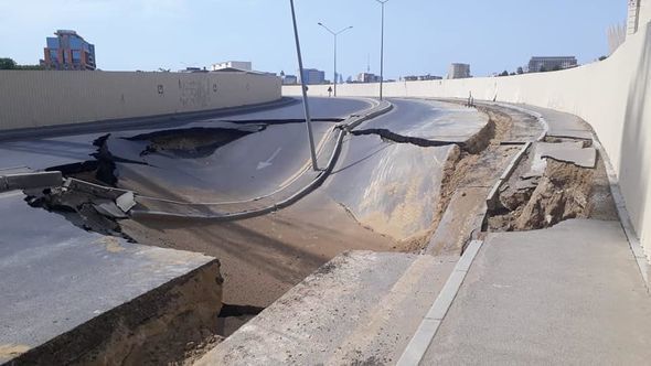 Bakıda çökmüş yolun altında tunel aşkarlanıb - FOTO