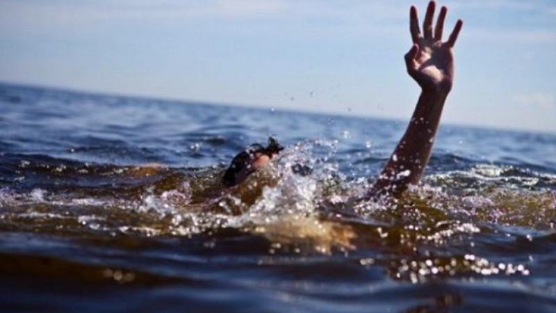 Dənizdə batan iki nəfər xilas edilib