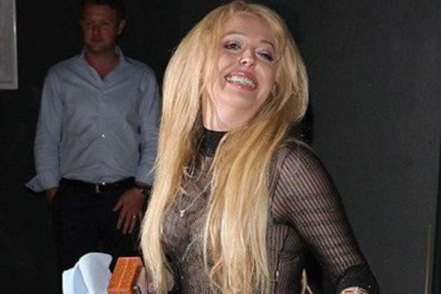 Trampın qızı sərxoş görüntüsü ilə gündəmdə - FOTO