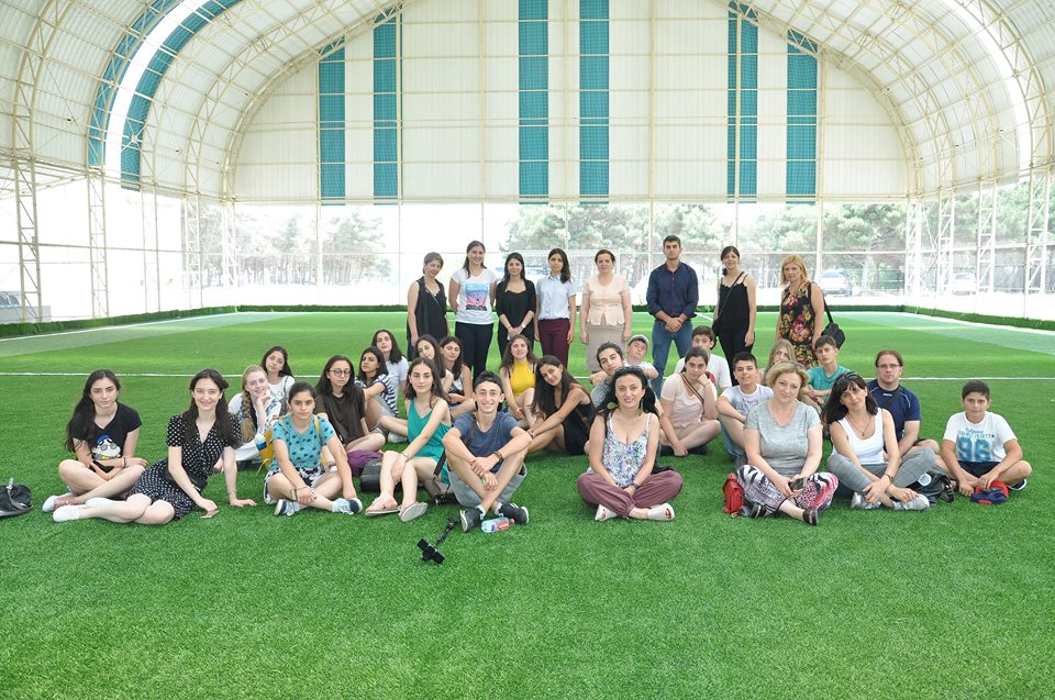 Gürcü qonaqlar PXTİB və 