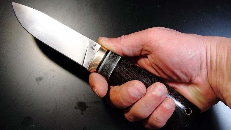 Bakıda polis leytenantı bıçaqlandı