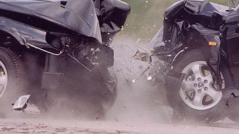 Bakıda taksi beş avtomobilə çırpılaraq aşıb, xəsarət alanlar var - FOTO