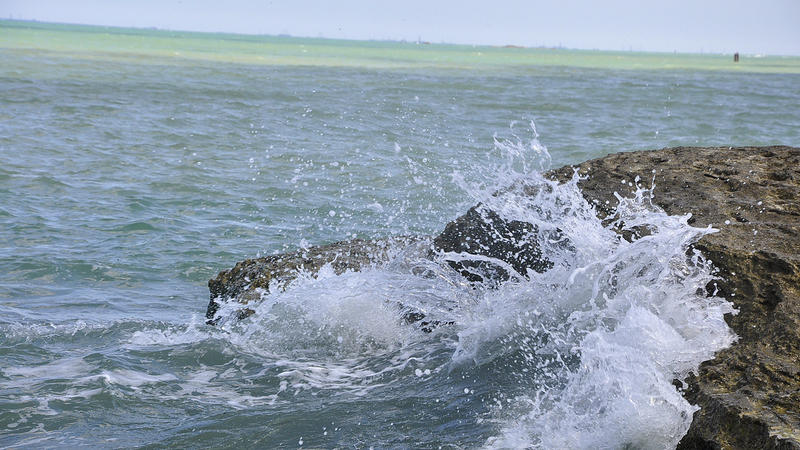 FHN dənizdə batan 14 nəfəri xilas etdi