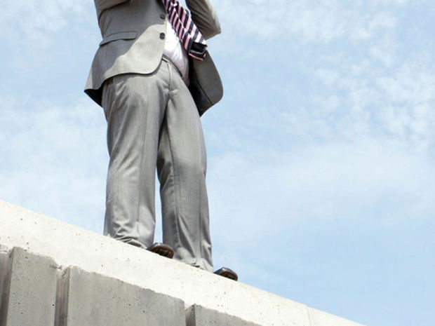 Paytaxtda intihara cəhd tıxac yaratdı - VİDEO + YENİLƏNİB