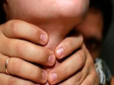 Azərbaycanda arvadını boğaraq öldürən şəxs POLİS İŞÇİSİDİR - TƏFƏRRÜAT