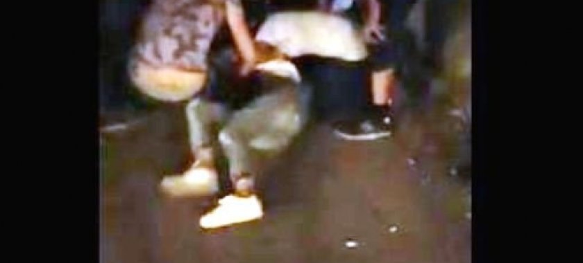 Bakıda gənc qızın küçədə ürəyi getdi, yerə yıxılıb çapaladı - VİDEO