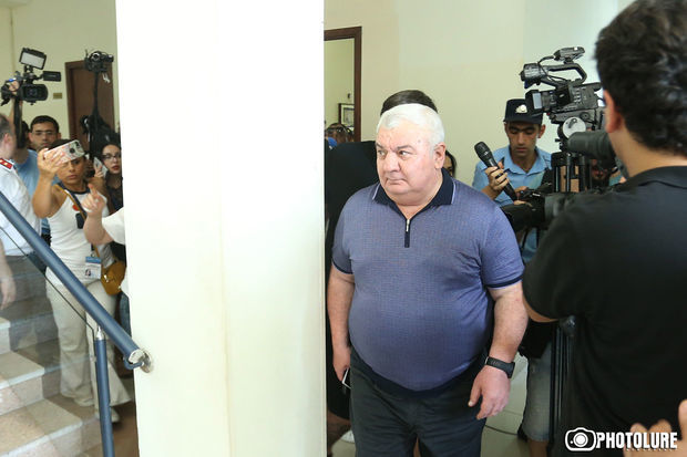 İstintaq baş katibin Ermənistanı tərk etməsinə icazə verdi