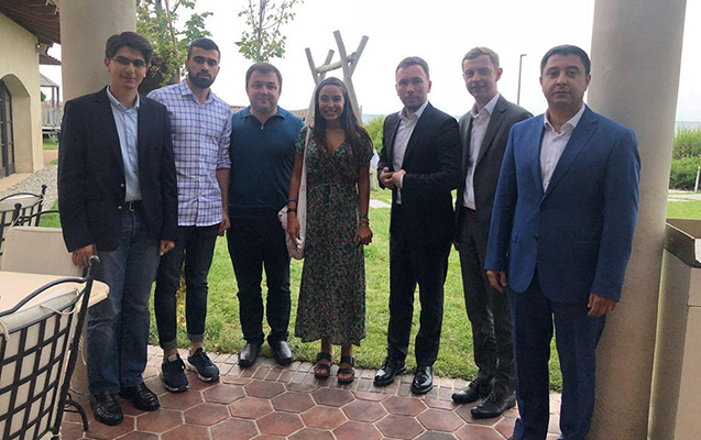 Leyla Əliyeva Bakıya qonaq gələn rusiyalı gənclərlə görüşüb