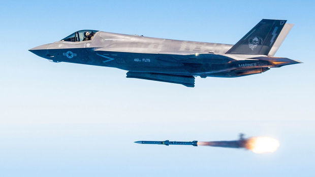 Amerikansayağı “səhv”: əfqan polislər qətlə yetirildi