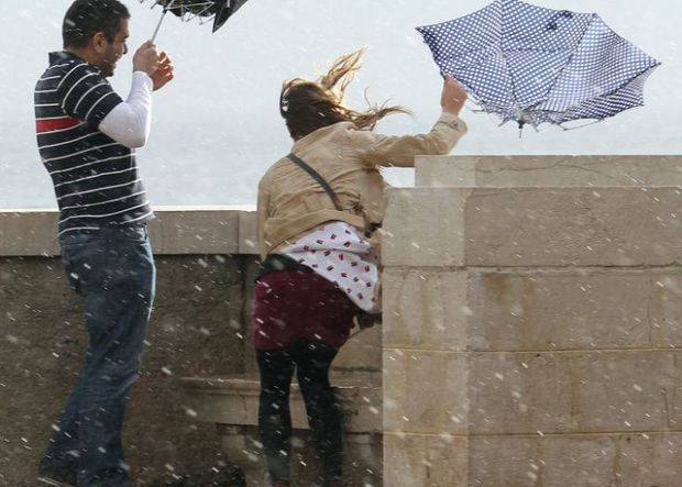 Sinoptiklər güclü külək vəd edir