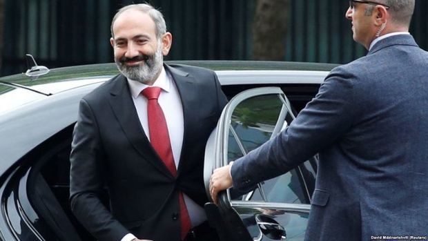 Paşinyan İrana gedir