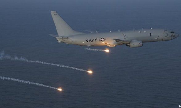 Çin hərbçiləri ABŞ təyyarəsini atəşə tutdular