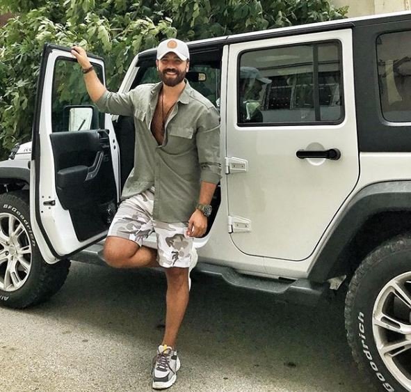 Zamiqin bahalı avtomobili - FOTO