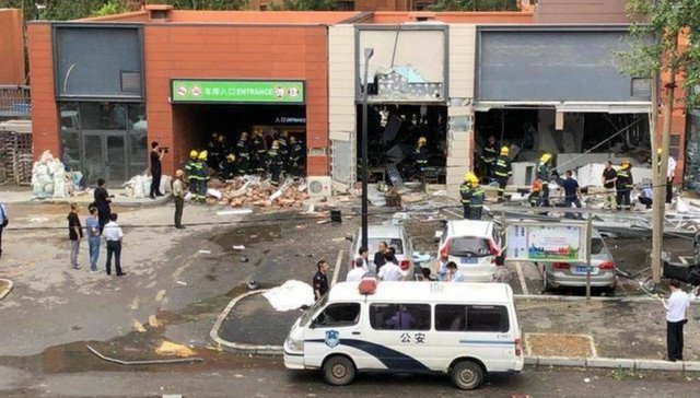 Restoranda dəhşətli partlayış - Ölən var - FOTO