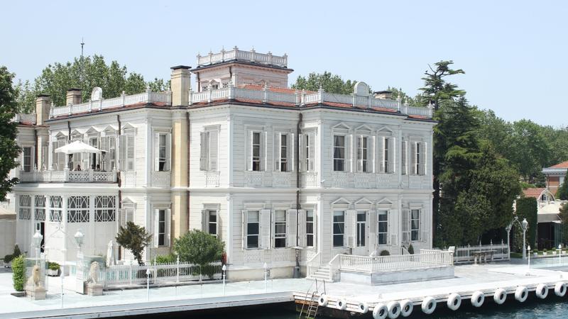 Məşhur cütlük köşkdə xına mərasimi keçirəcək - FOTOLAR