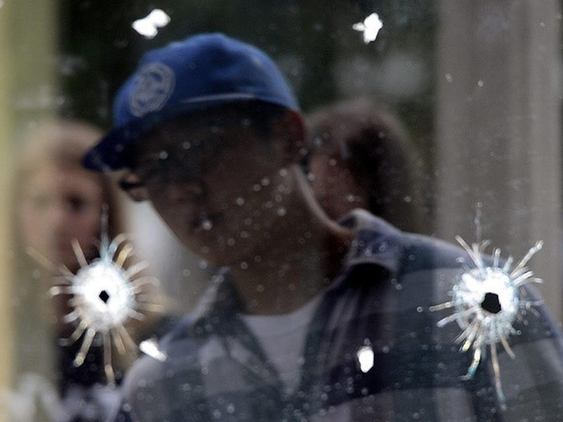 ABŞ-da şagirdlər arasında atışma: 2 nəfər yaralandı