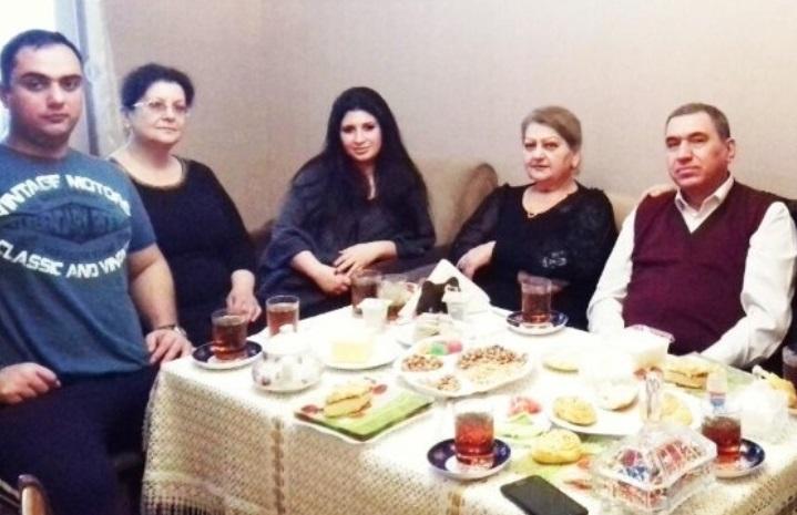 Rəhman Rəhmanovun hər 2 həyat yoldaşı ilə səmimi fotoları