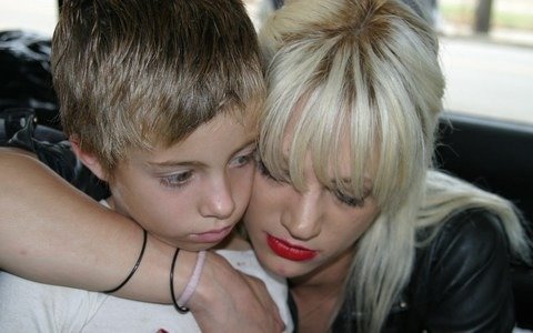 Təcavüzün əleyhinə olan aktrisa 