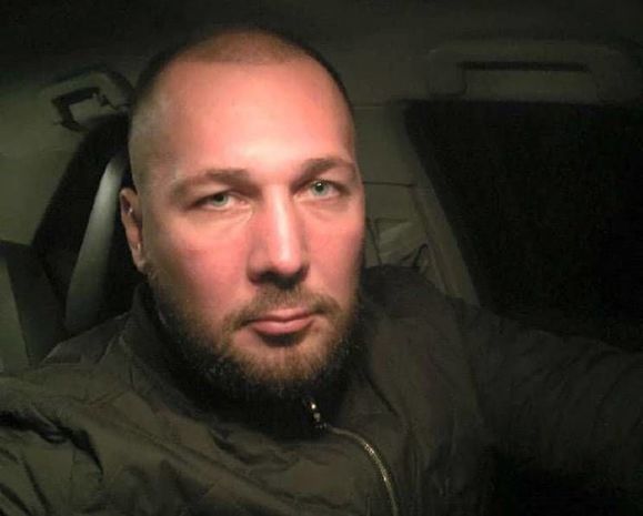 Təkbaşına beş nəfəri döydü - VİDEO