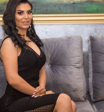 Afaq yenidən soyundu FOTOLAR