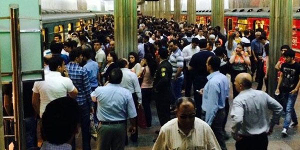 Bakı metrosunda gərgin anlar: qatar depoya göndərildi