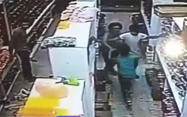 Lənkəranda zəlzələ anı - Video