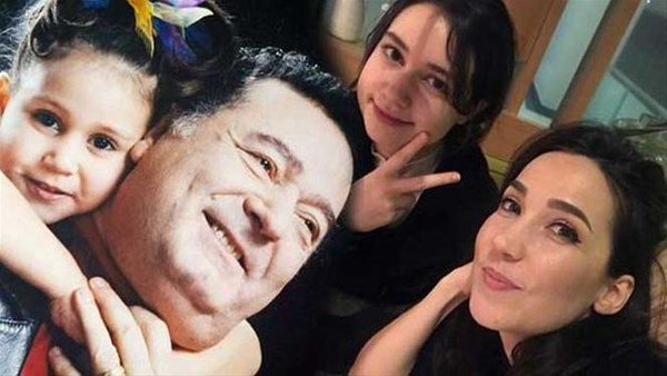Xərçəngdən dünyasını dəyişən müğənninin qızı - FOTOLAR