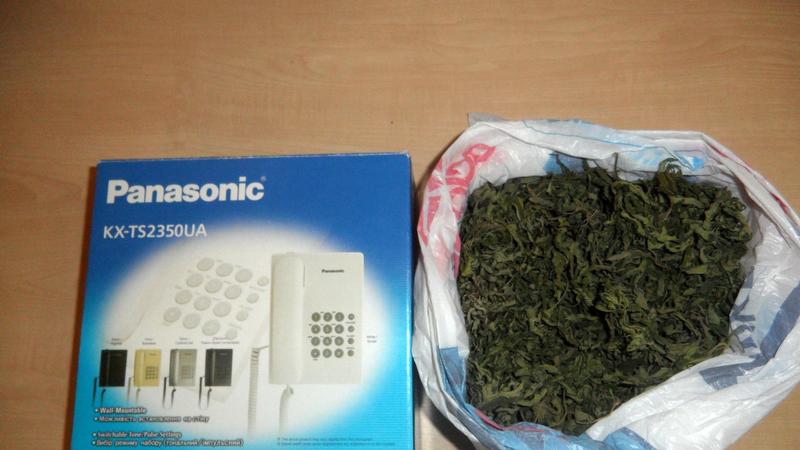 Telefon qutusundan narkotik çıxdı - FOTO