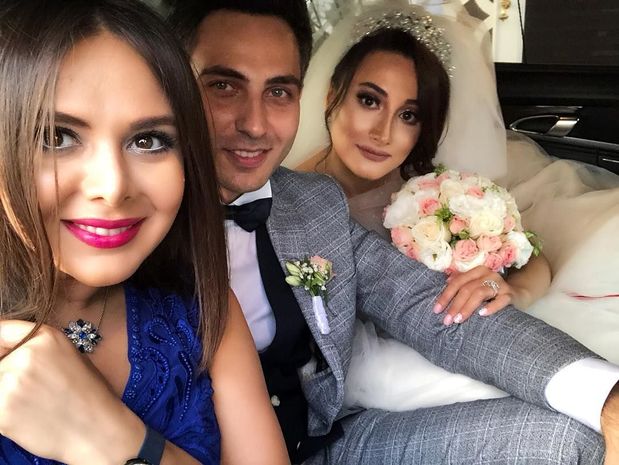 Azərbaycanlı aparıcı evləndi - FOTO
