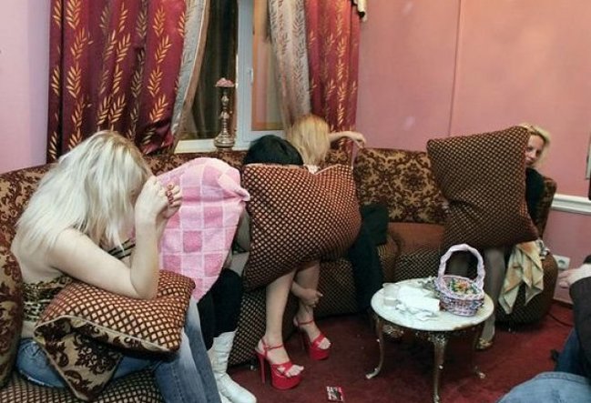 Xaçmazda əxlaqsızlıq yuvası aşkar edildi - VİDEO