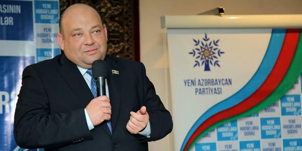 Gəncənin deputatından biabırçı addım: “Kəpəz”in avtobusunu əlindən aldı