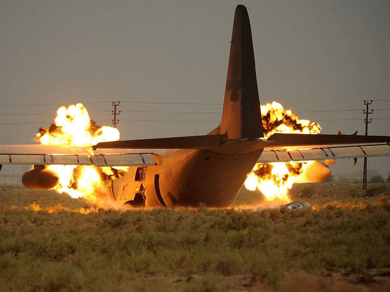 Hindistanda hərbi təyyarə qəzaya uğradı