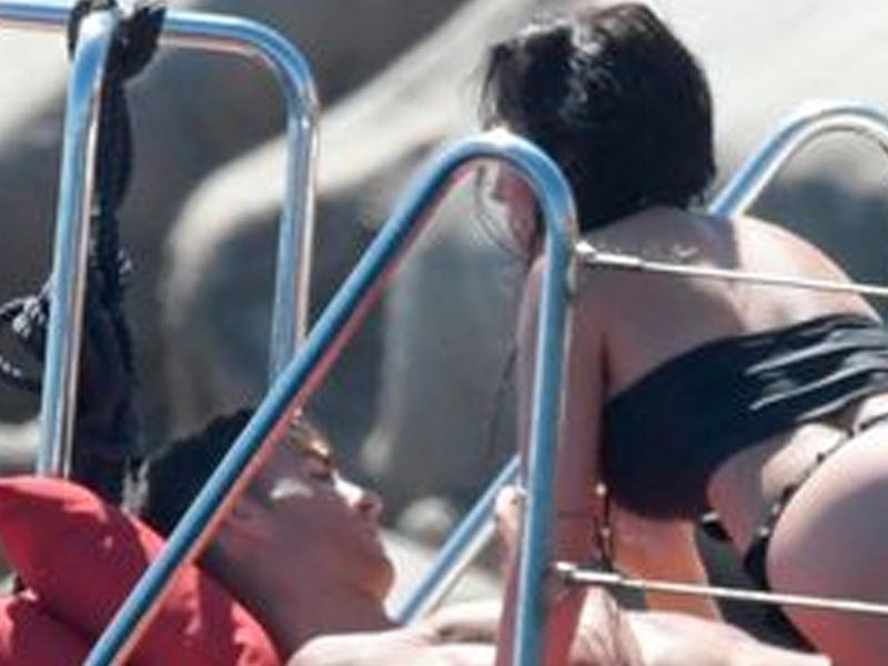 Kriştianunun model sevgilisi ilə yaxtada istirahətindən FOTOlar