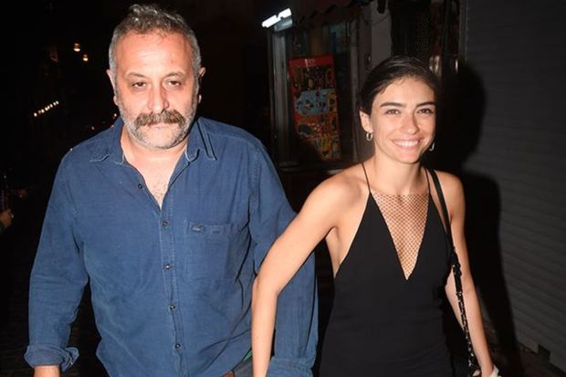 “Medcezir”in ulduzu özündən 19 yaş böyük sevgilisini gizlətmədi - FOTO