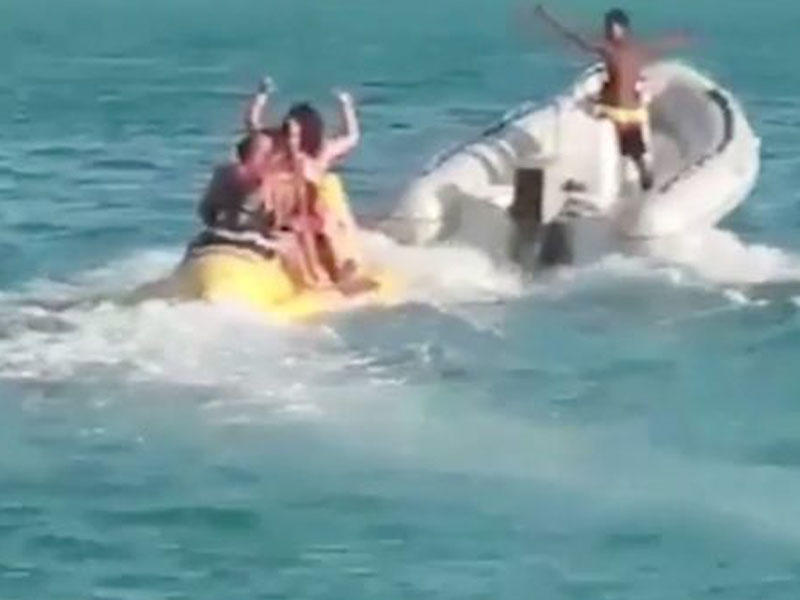 58 yaşlı qadının dənizdə boğulma anı kameraya düşdü - VİDEO - FOTO