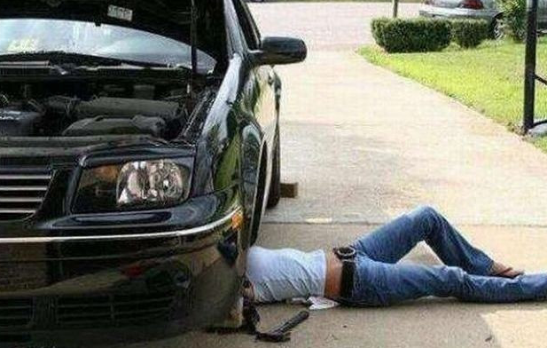 47 yaşlı kişinin üzərinə maşın düşdü