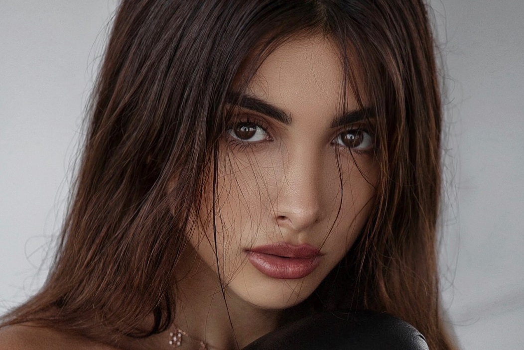 Erməni ilə dostluq edən azərbaycanlı qız : “Çox gülməli adamlarsınız” – FOTOLAR