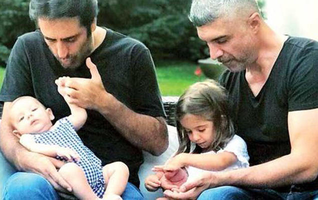 Özcan Denizle Kırmızıgül uşaqları ilə bir arada - FOTO