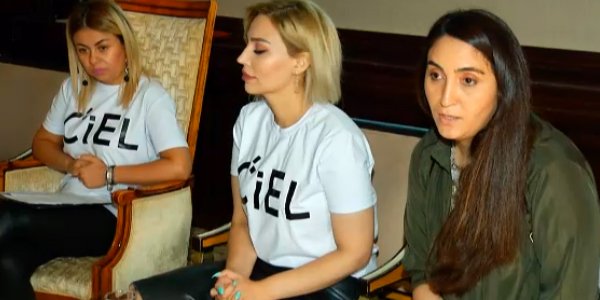 Tanınmış modelyer Zülfiyə Sultan dəbsevərləri bir araya gətirdi (FOTO/VİDEO)