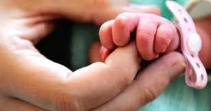 Evin tək övladı qəzada öldü, spermasını dondurub nəvə sahibi oldular - DÜNYA ŞOKDADIR