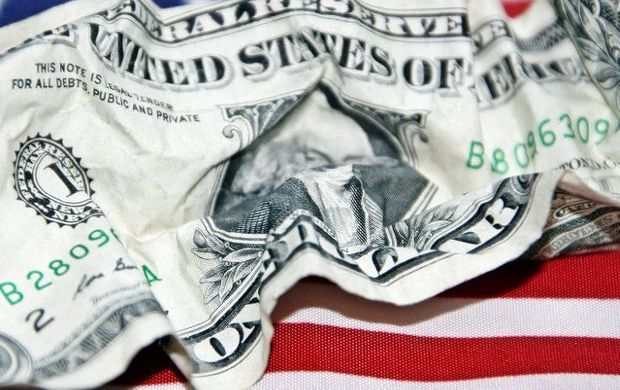 Rusiyalılara dollardan xilas olmaq məsləhət görüldü