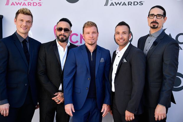 “Backstreet Boys” üzvü zorlanma ittihamından qurtuldu