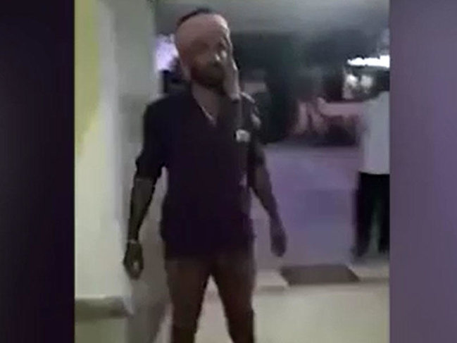 Arvadının başını kəsib polisə apardı - VİDEO - FOTO